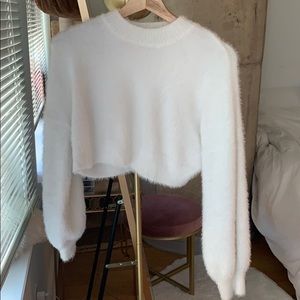 Super cute and soft crop sweater